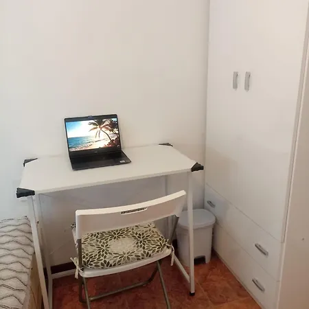 Rum i privatbostad Privada Cerca Playa Y Aeropuerto Torremolinos
