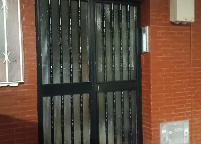 Habitación Cama Matrimonio Piso Compartido